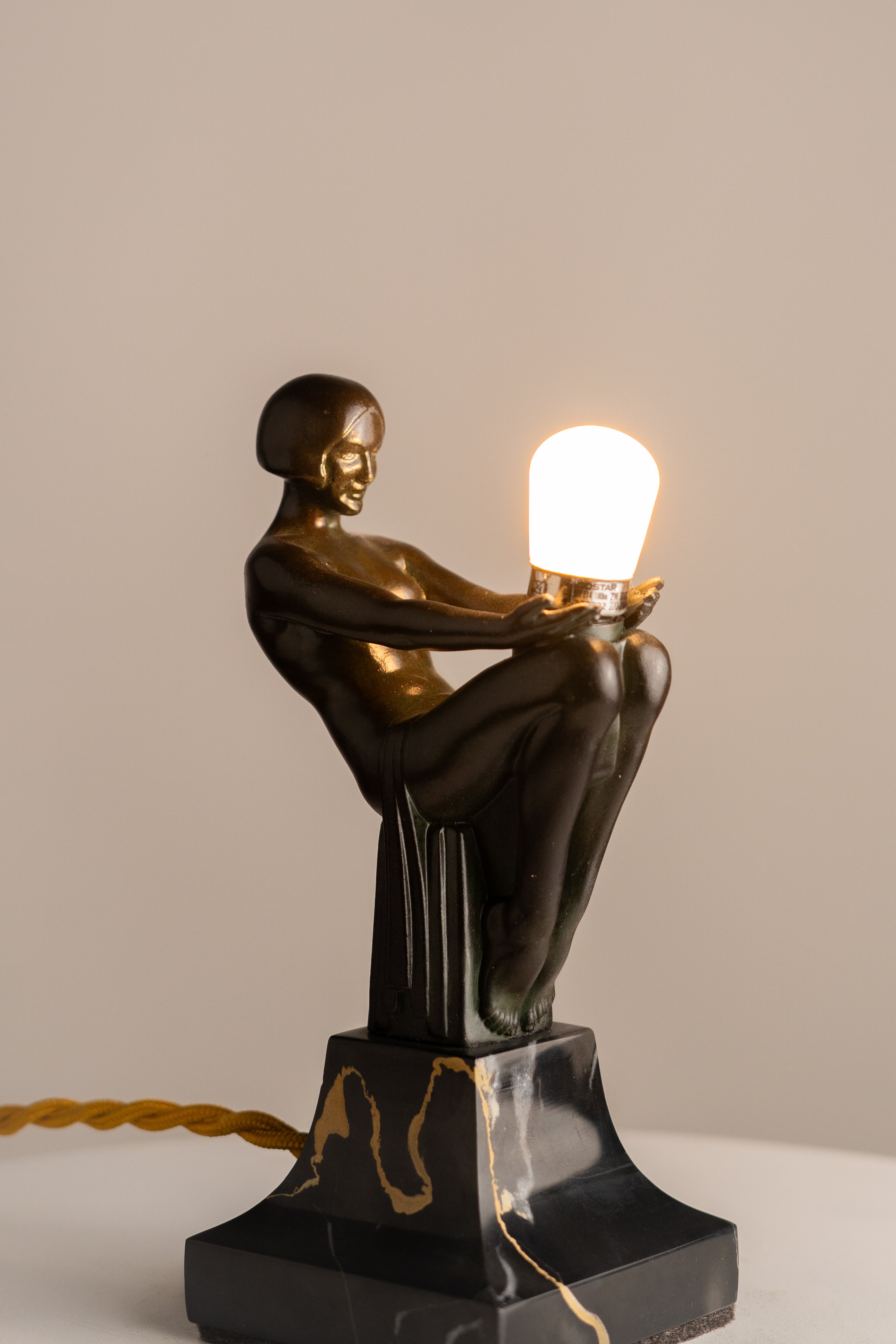 Max Le Verrier - Art Deco Lamp - Songe Lumineux