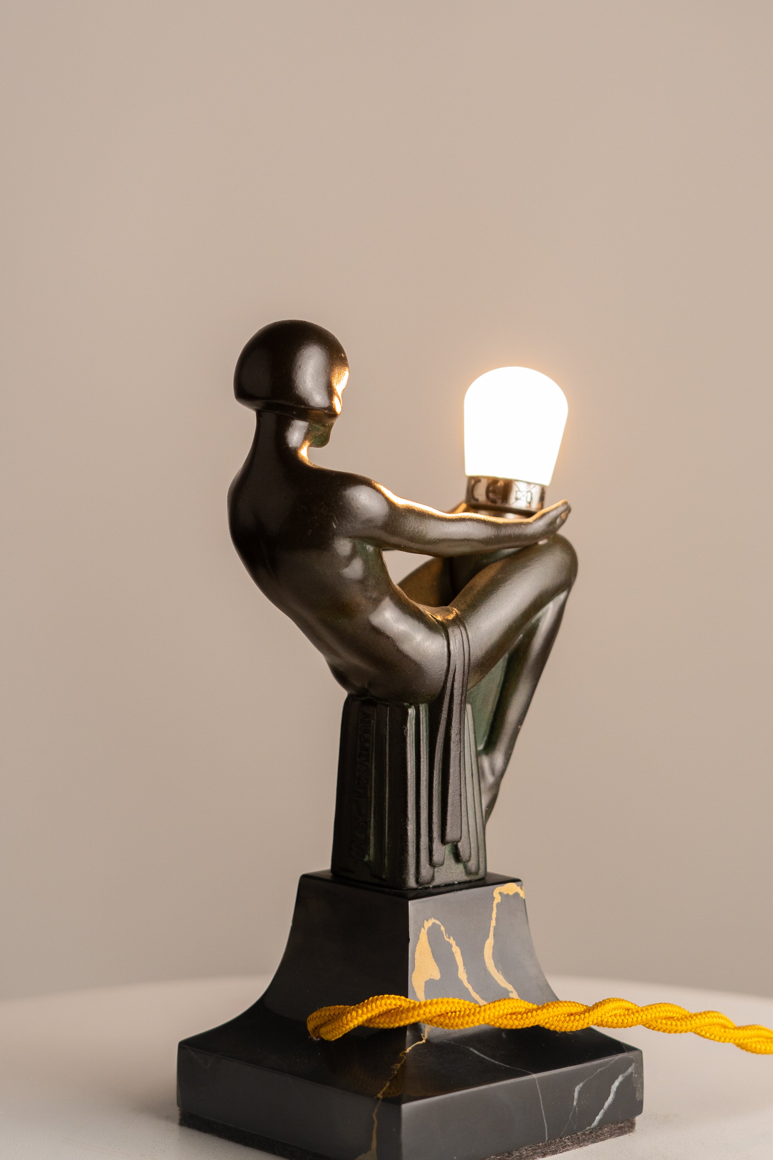 Max Le Verrier - Art Deco Lamp - Songe Lumineux