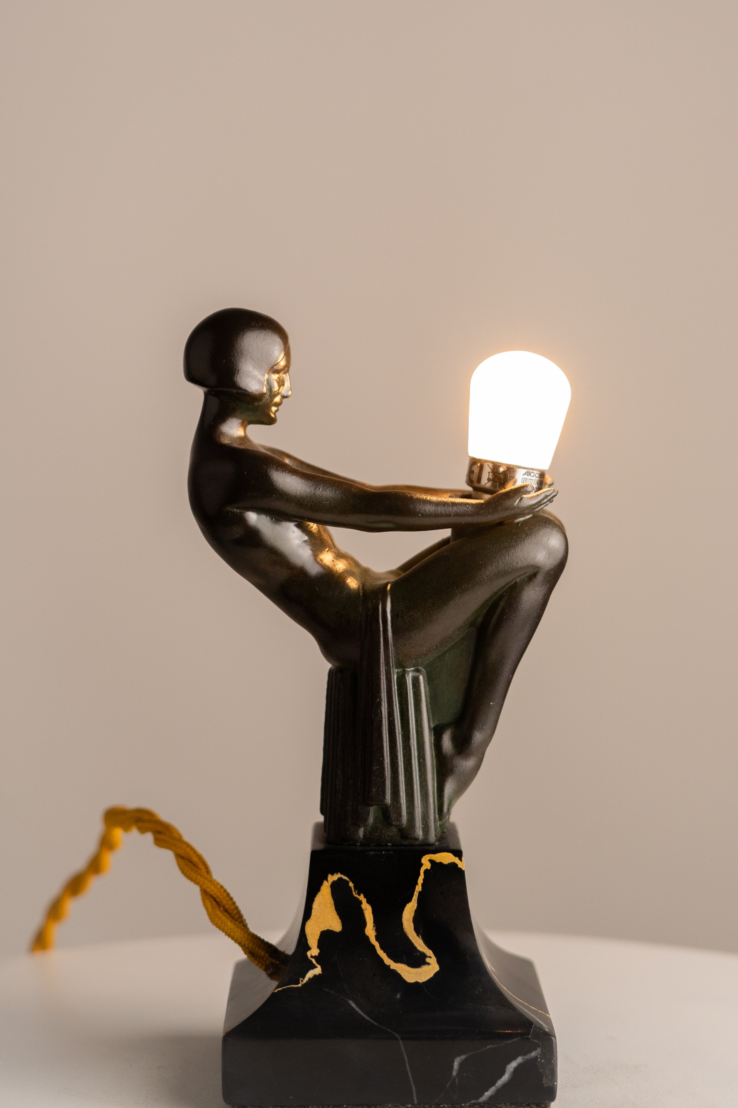 Max Le Verrier - Art Deco Lamp - Songe Lumineux