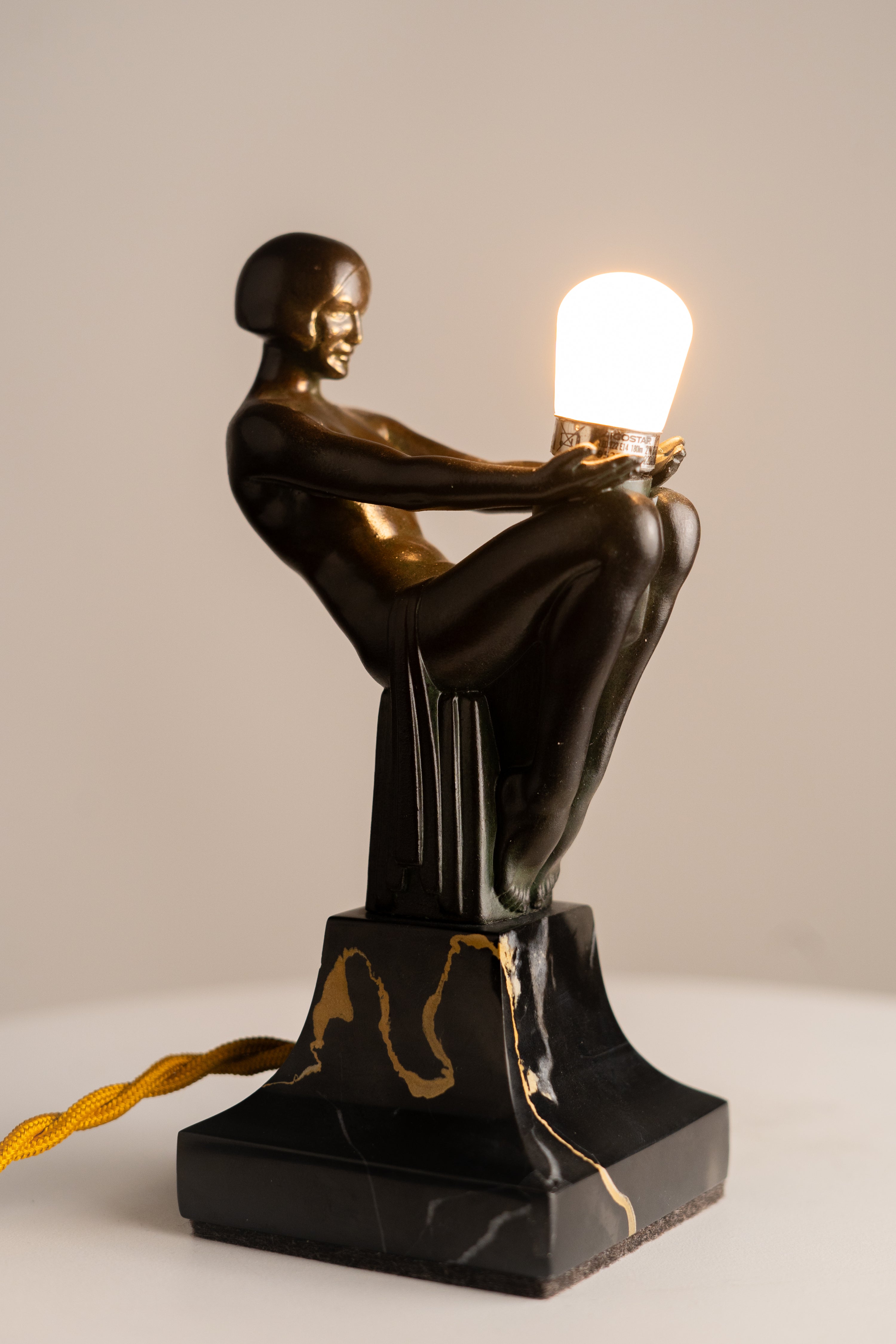 Max Le Verrier - Art Deco Lamp - Songe Lumineux