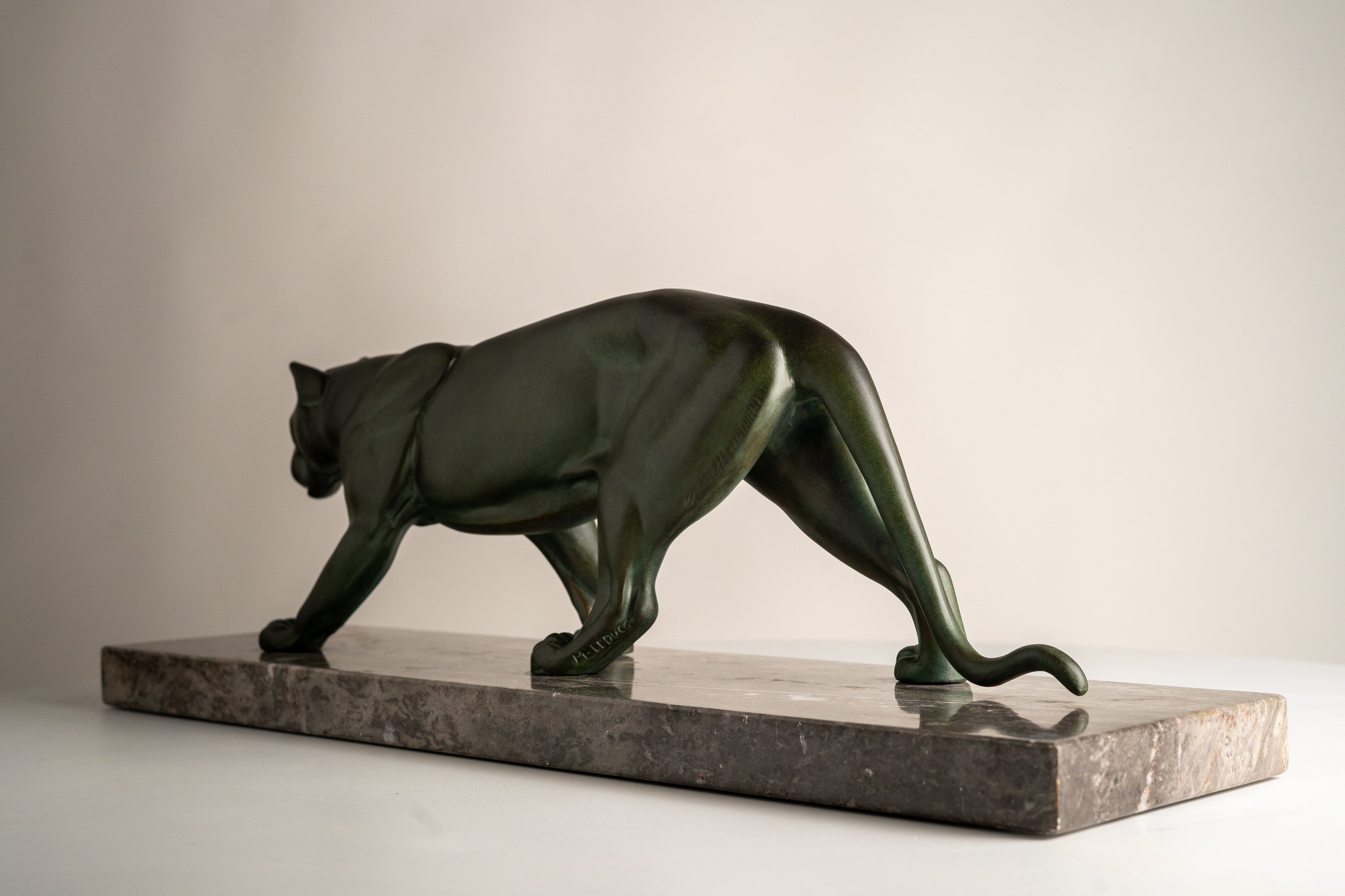 M. Leducq - Art Deco Sculpture of a Panther