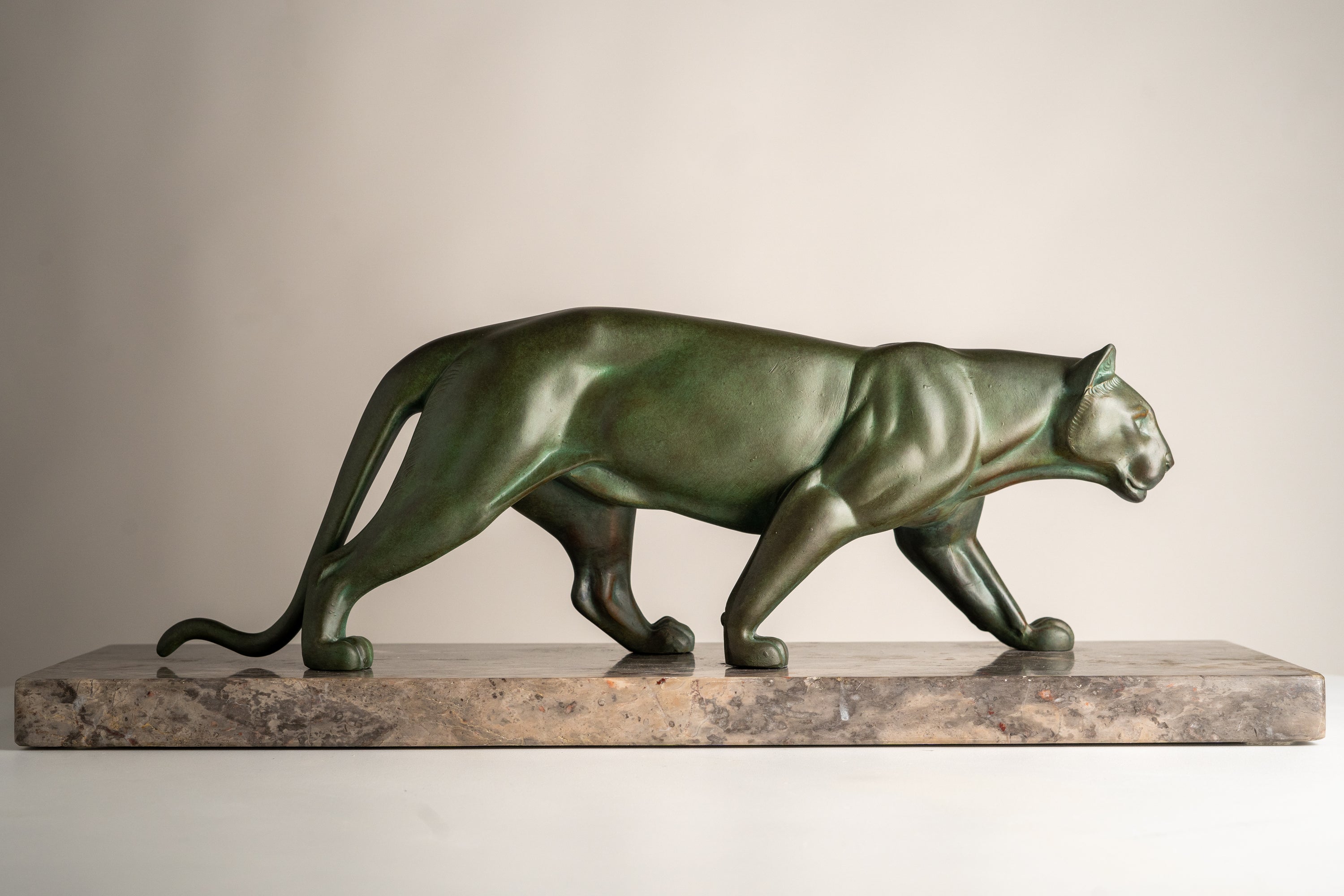 M. Leducq - Art Deco Sculpture of a Panther