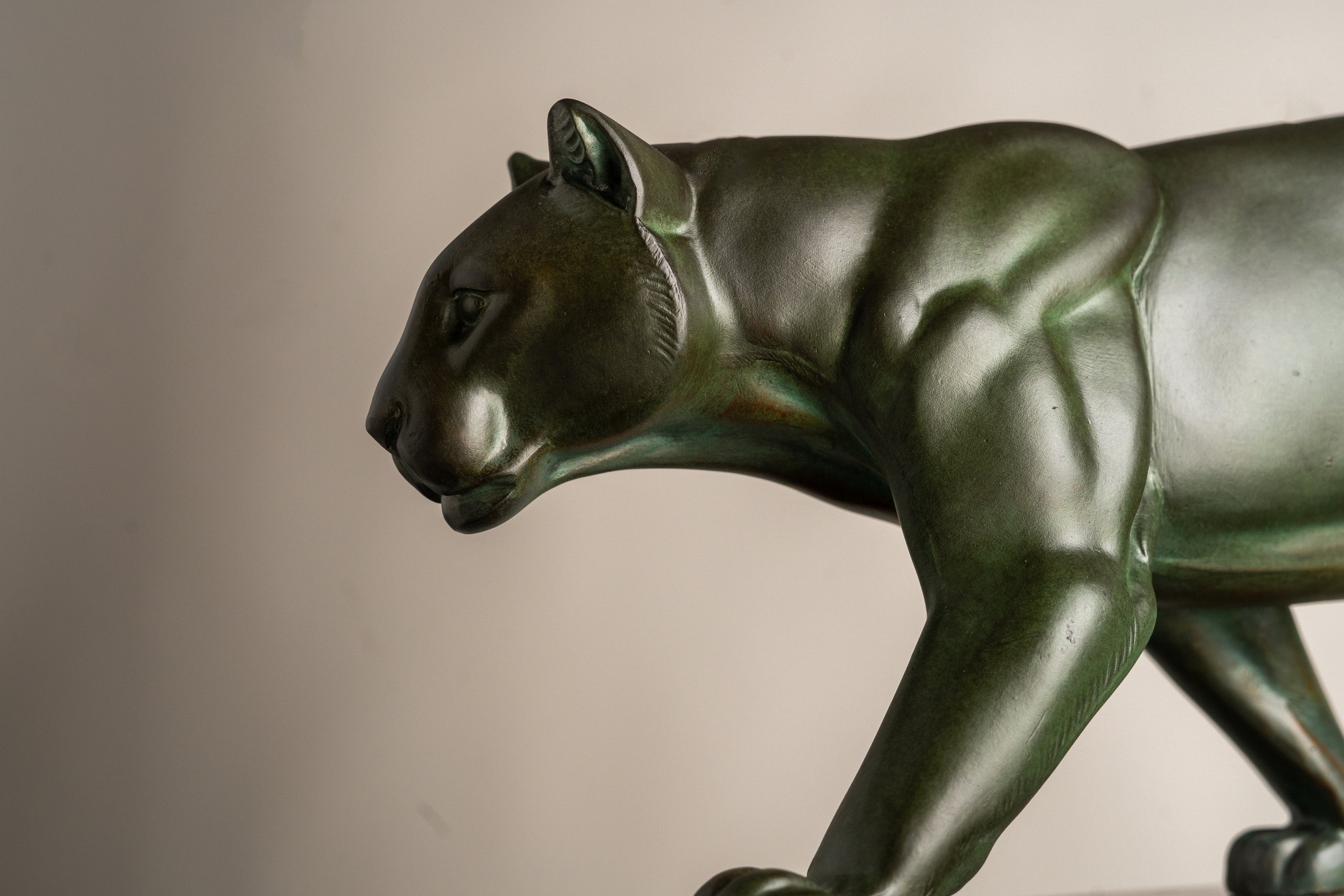 M. Leducq - Art Deco Sculpture of a Panther