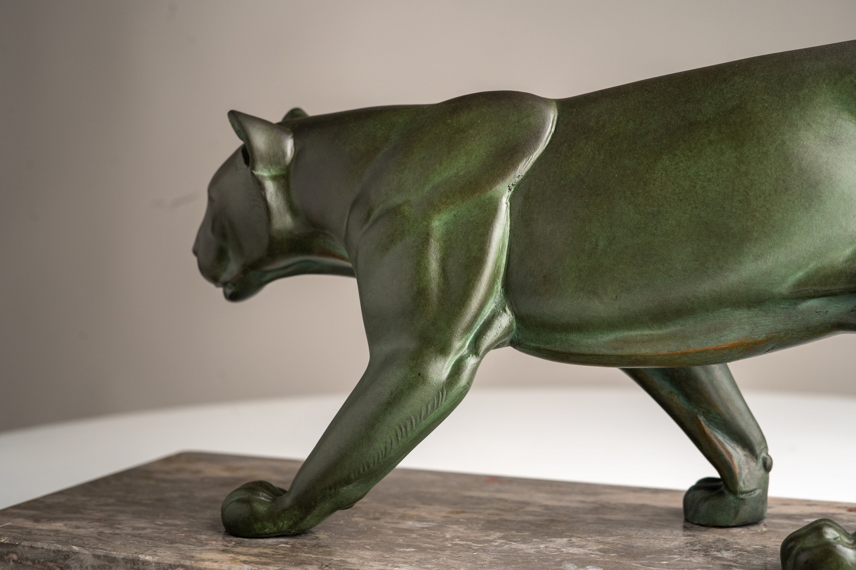 M. Leducq - Art Deco Sculpture of a Panther