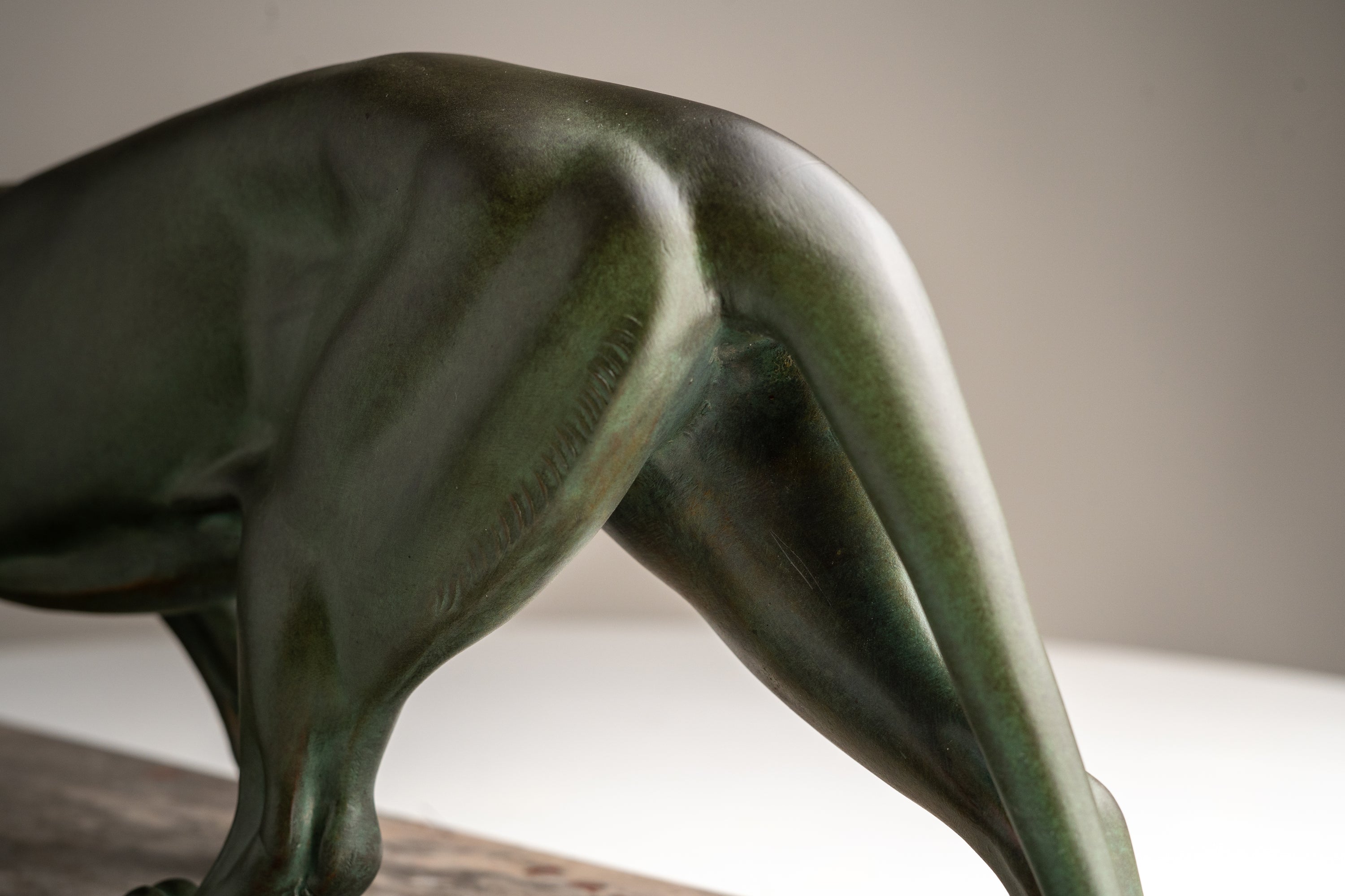 M. Leducq - Art Deco Sculpture of a Panther