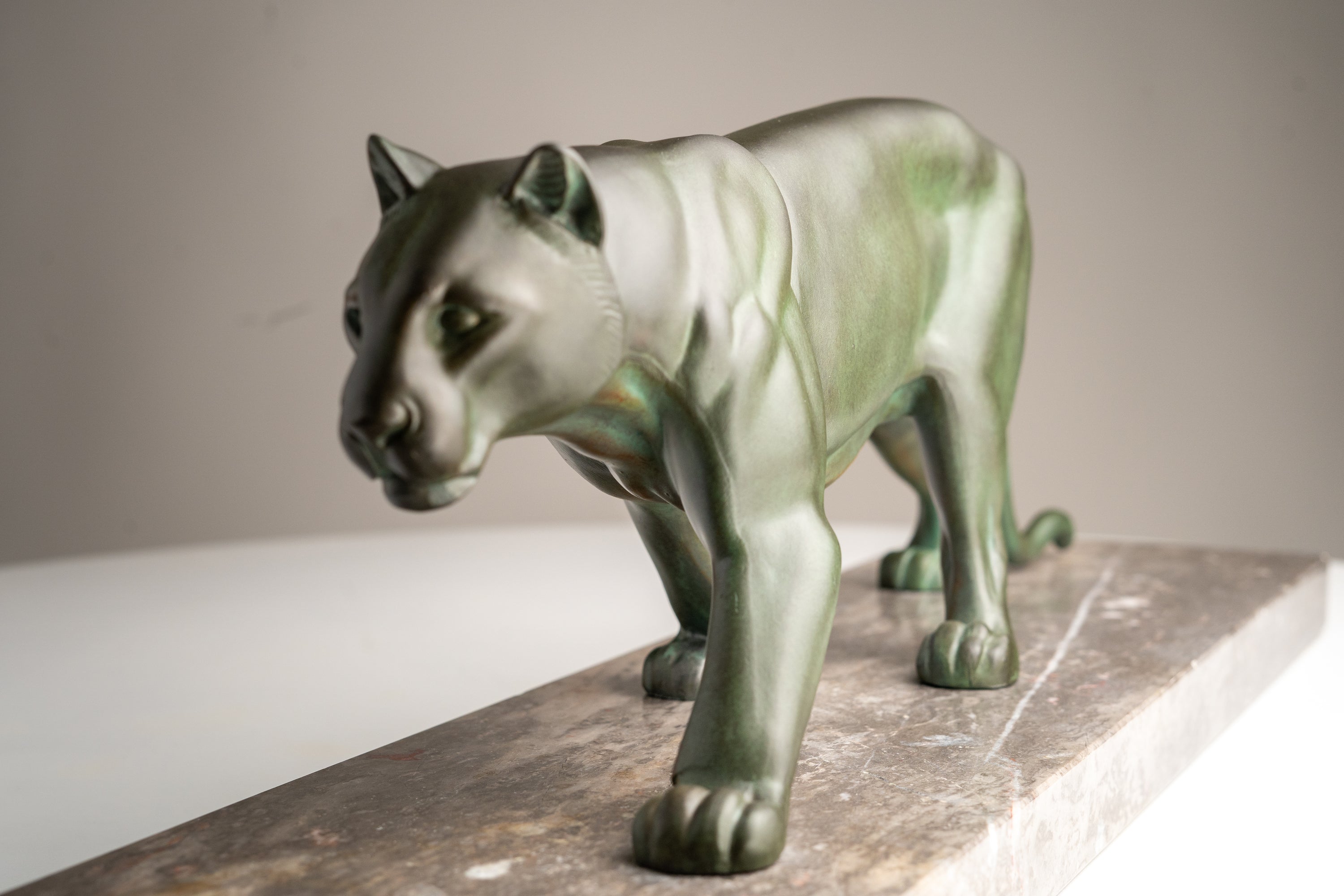 M. Leducq - Art Deco Sculpture of a Panther