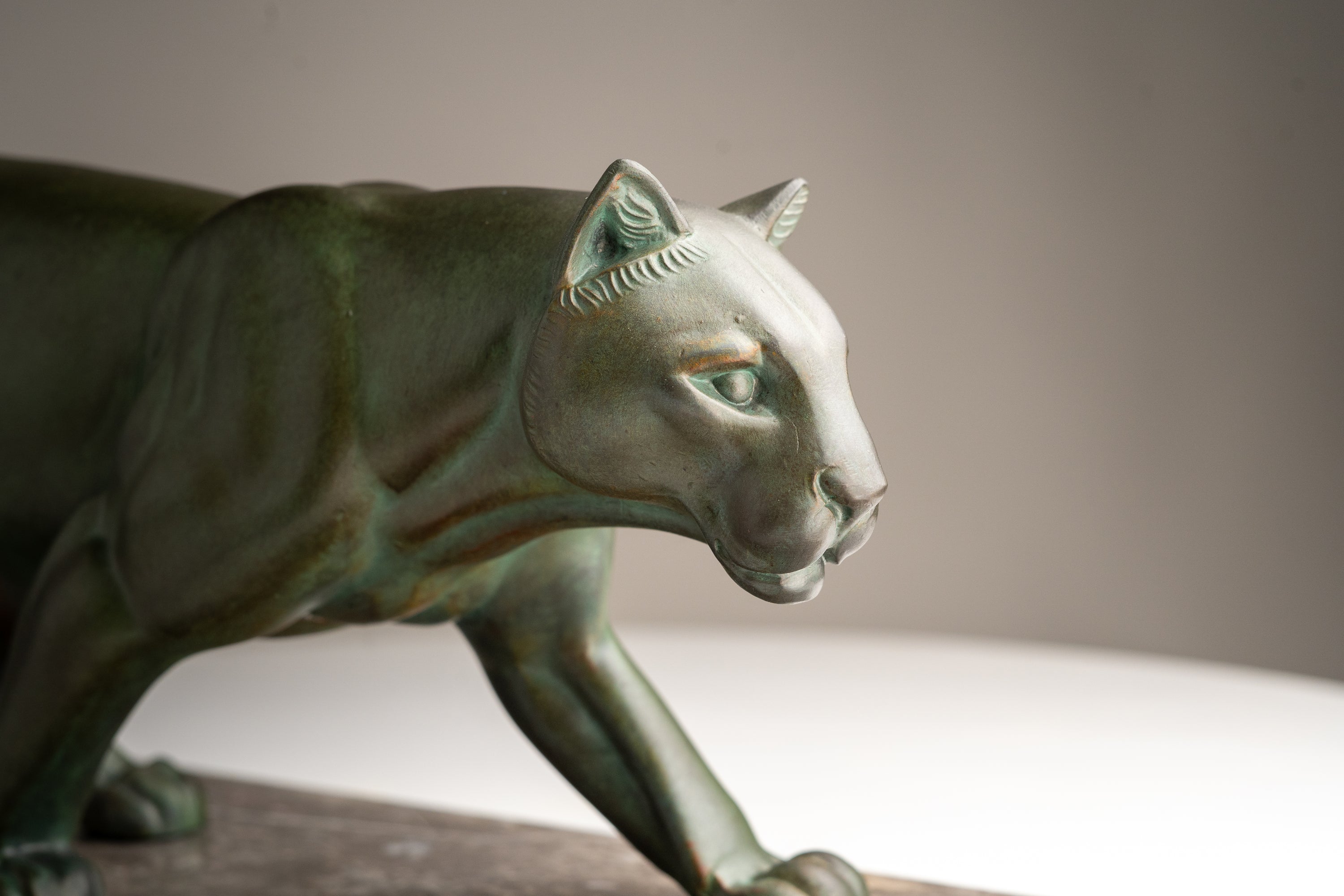 M. Leducq - Art Deco Sculpture of a Panther