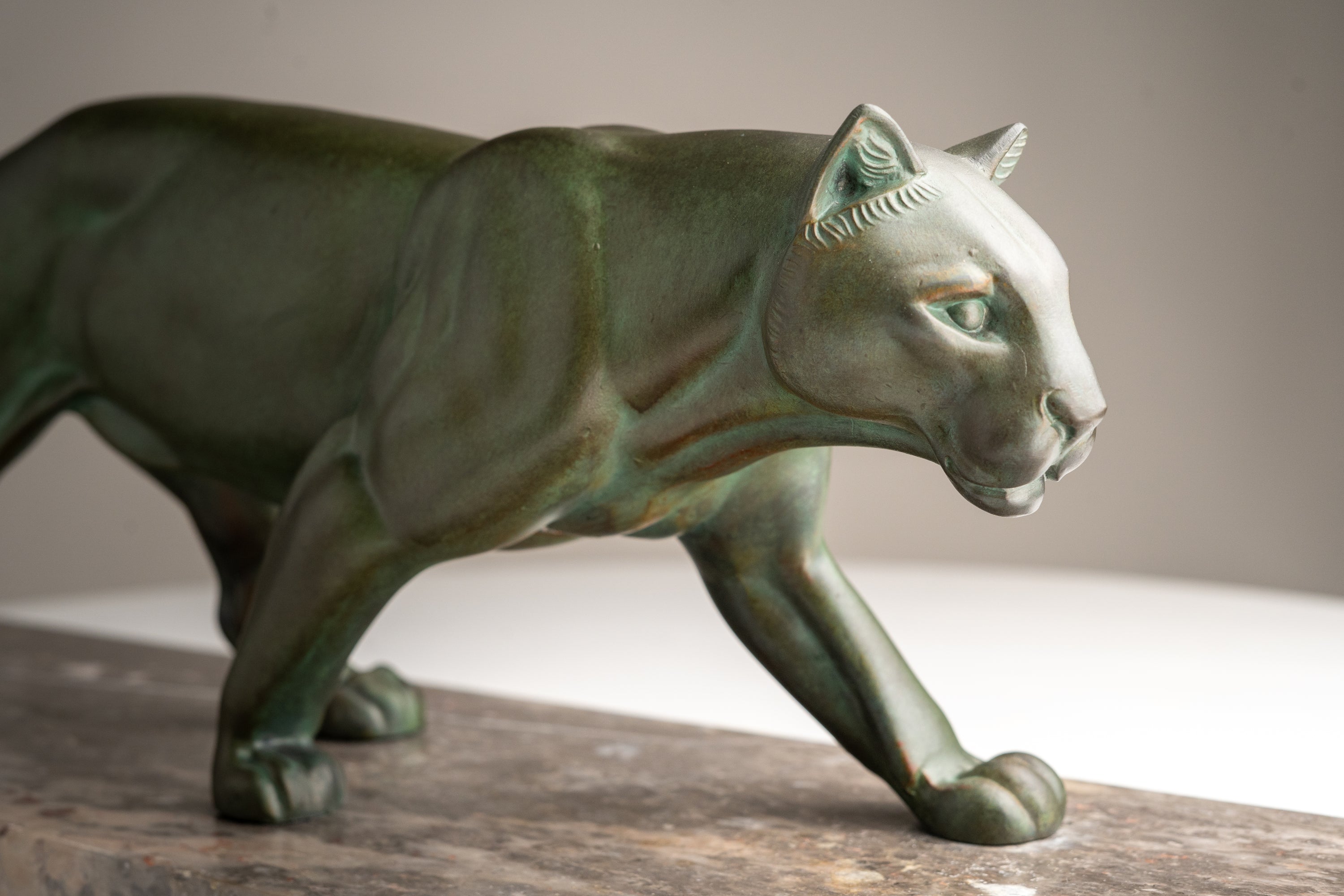 M. Leducq - Art Deco Sculpture of a Panther